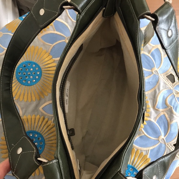 NEW Nine West Moss Handbag - Picture 9 of 10